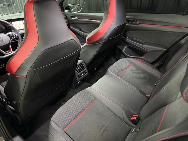 Volkswagen Golf 2.0 300 GTI ClubSport 2024