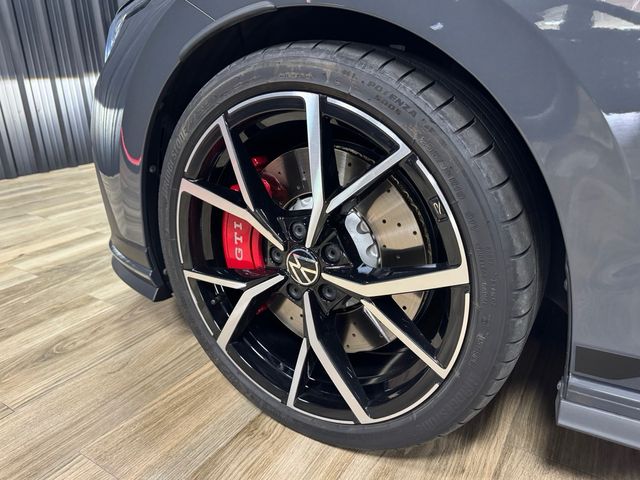Volkswagen Golf 2.0 300 GTI ClubSport 2024