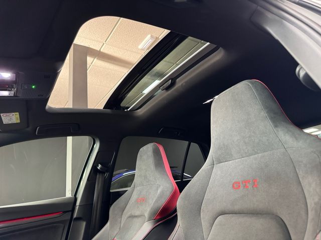Volkswagen Golf 2.0 300 GTI ClubSport 2024