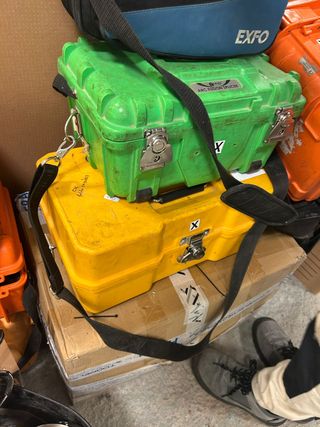 EQUIPOS Y HERRAMIENTAS INSTALADOR FIBRA OPTICA