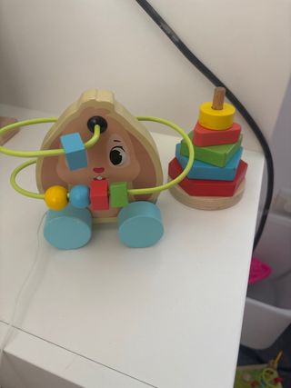Juguetes madera bebé: sonajero & torre