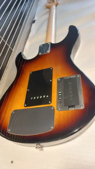 Guitarra Variax Standard