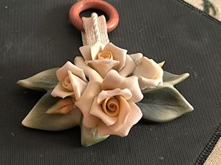 2 mazzetti rose ceramica