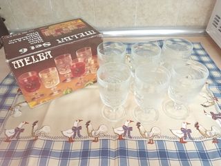 Juego de tarros cocina y copas.