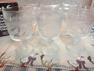 Juego de tarros cocina y copas.