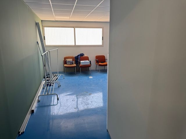 Nave industrial 200m2+90 planta+40 m patio