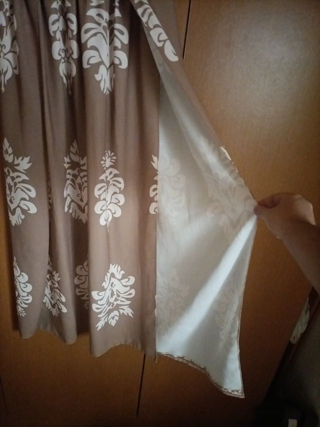 Vestido midi beige y blanco