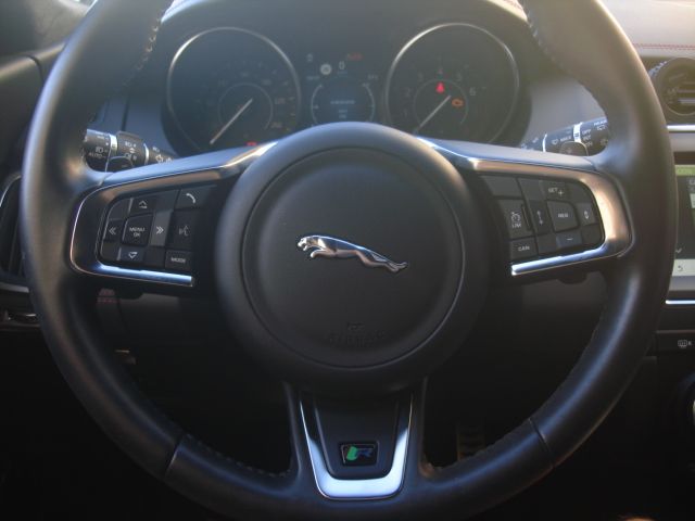 Jaguar E-Pace 2018