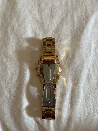Reloj Mark Maddox dorado