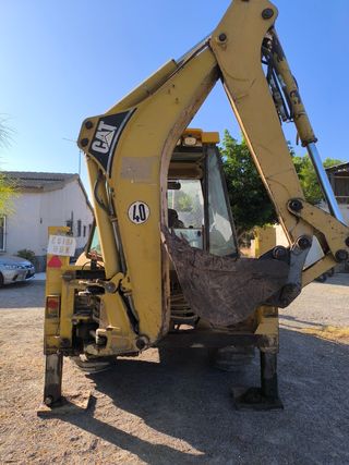 Retroexcavadora Caterpillar 438D