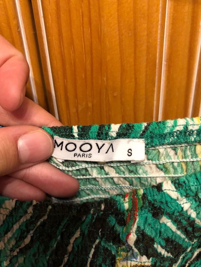 Mono corto estampado hojas