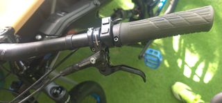 Bicicleta eléctrica BH Carbon 720