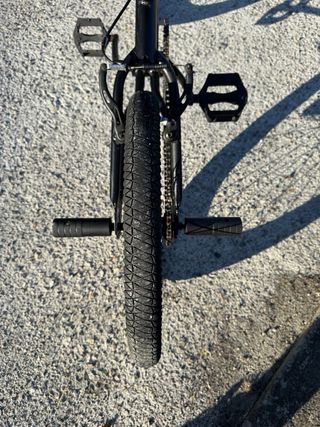¡¡LIQUIDACIÓN!!  Bicicleta BMX negra