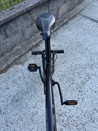 ¡¡LIQUIDACIÓN!!  Bicicleta BMX negra