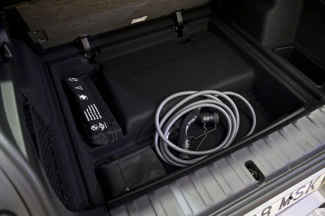 BMW iX2   eDrive20 