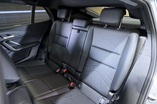 BMW iX2   eDrive20 