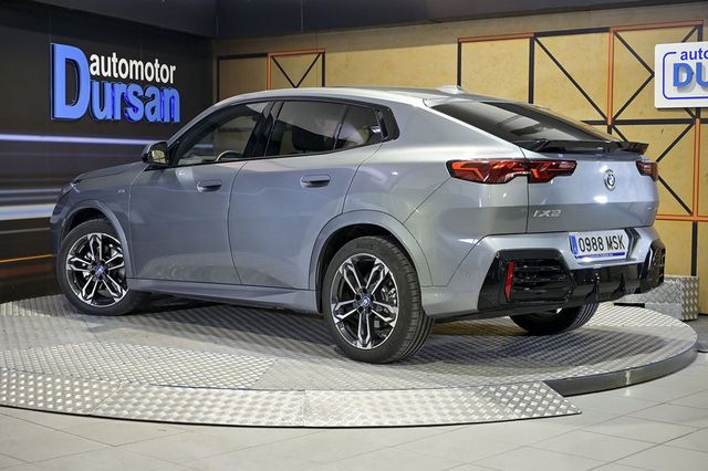 BMW iX2   eDrive20 