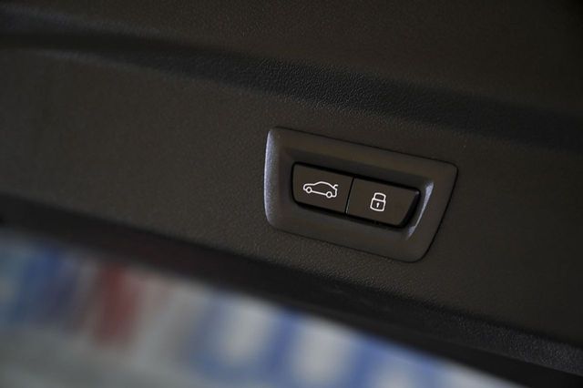 BMW iX2   eDrive20 
