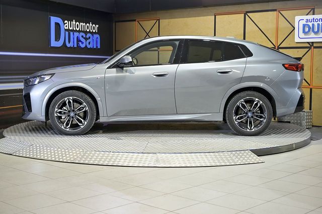 BMW iX2   eDrive20 