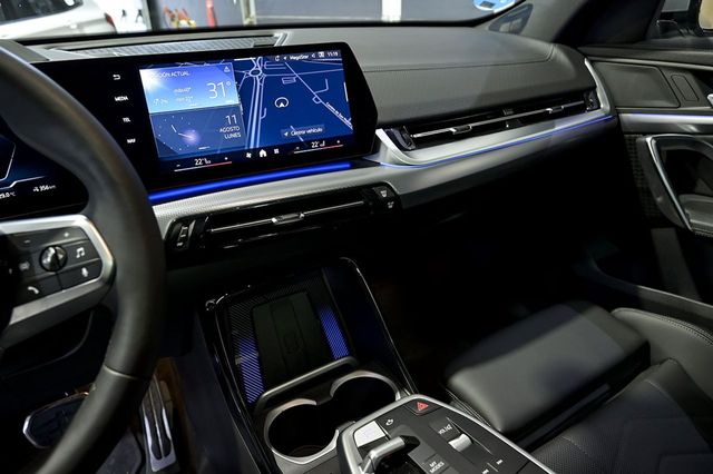 BMW iX2   eDrive20 