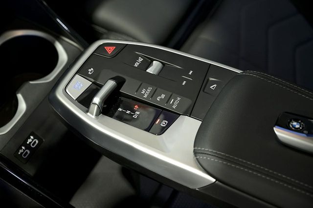 BMW iX2   eDrive20 