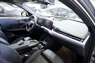 BMW iX2   eDrive20 