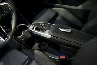 BMW iX2   eDrive20 