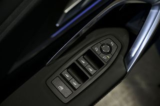 BMW iX2   eDrive20 