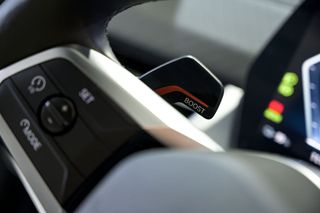 BMW iX2   eDrive20 