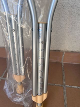 Muletas Ajustables Infantiles 139 a 159 cm nuevas