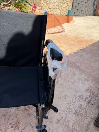 Silla de ruedas manual Mobiclinic – nueva sin estr