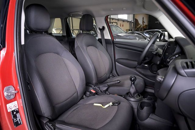 MINI Cooper   ONE 5 PUERTAS 