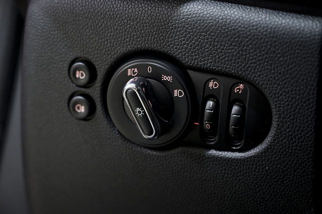 MINI Cooper   ONE 5 PUERTAS 