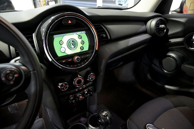MINI Cooper   ONE 5 PUERTAS 