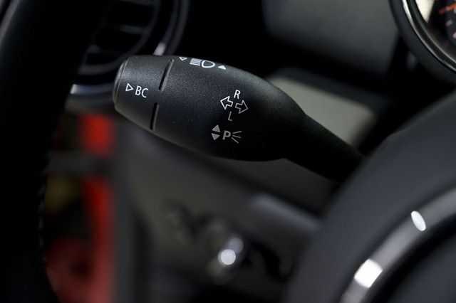 MINI Cooper   ONE 5 PUERTAS 