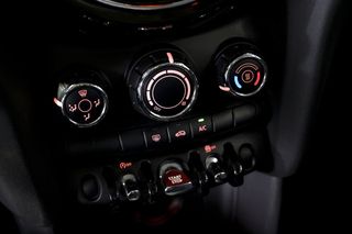 MINI Cooper   ONE 5 PUERTAS 