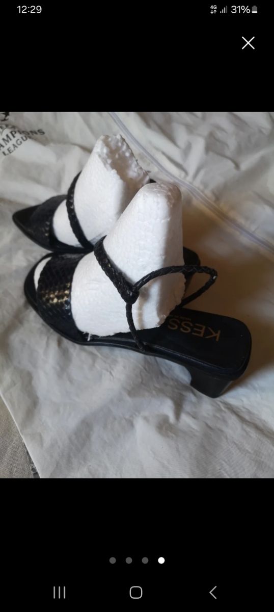 Sandalias negras KESS 35/36