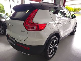 Volvo XC40 2.0 D3 150 CV R-DESIGN AUTO 