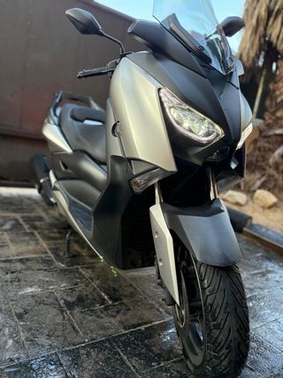 Yamaha XMAX 300 - 2020 Impecable