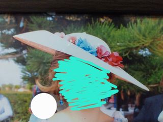 Pamela blanca y rosa - tocado