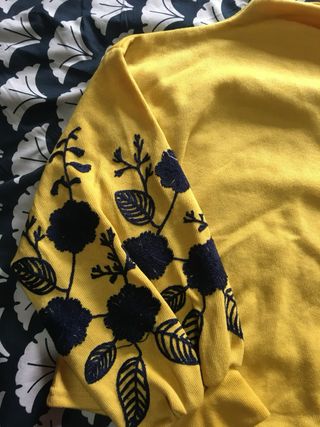 Jersey Amarilla Talla S - Flores