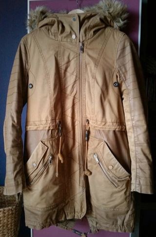 Abrigo/Parka de mujer con capucha