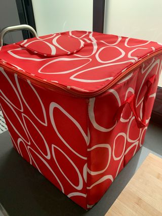 Nevera portátil plegable roja