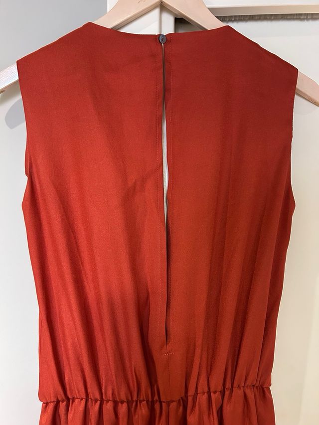 Mono largo elegante rojo teja