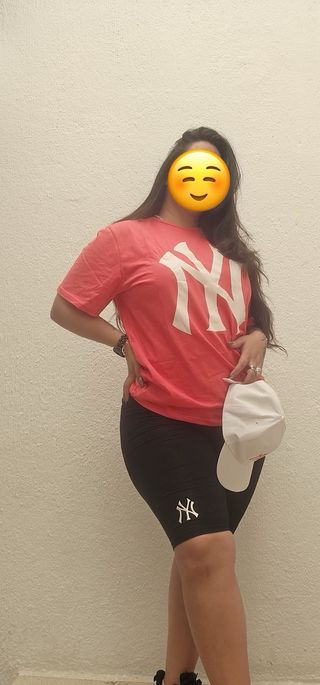 Conjunto NY Yankees: T-shirt y shorts, gorra