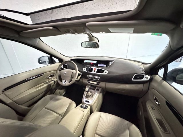 RENAULT Grand Scenic Dynamique 1.9dCi 130cv 5 plazas