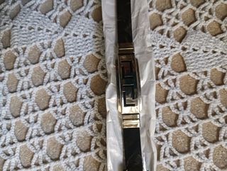 Pulsera negra y plata