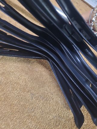 10 Perchas terciopelo negras