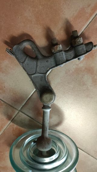 Aislantes de alta tensión 