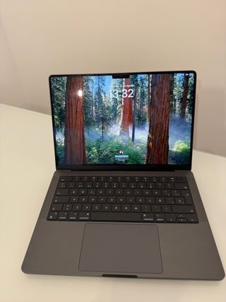 MacBook Pro m4 14" 512GB Gris Espacial feb 2025